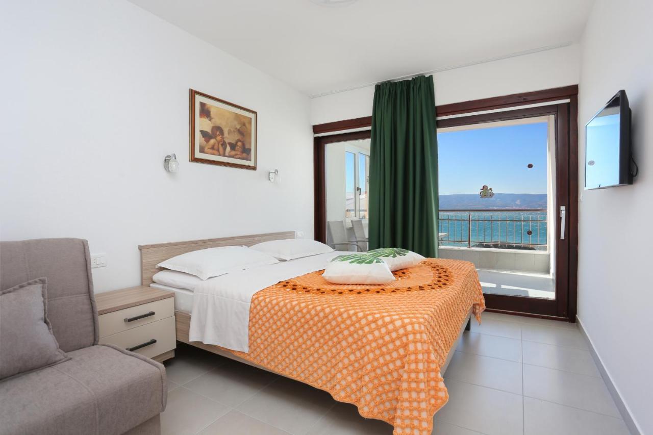 Apartments By The Sea Duce, Omis - 2737 ภายนอก รูปภาพ
