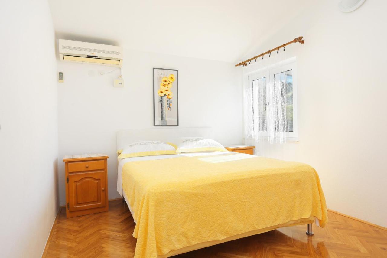Apartments By The Sea Duce, Omis - 2737 ภายนอก รูปภาพ